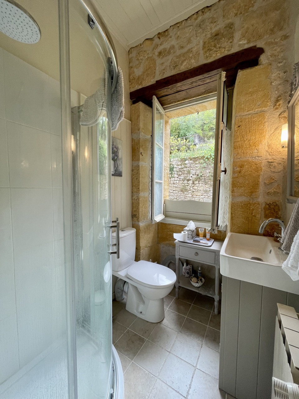 3 Bed, 1 Bath, HouseFor Sale, Couze et st front, Dordogne, Aquitaine, 24150