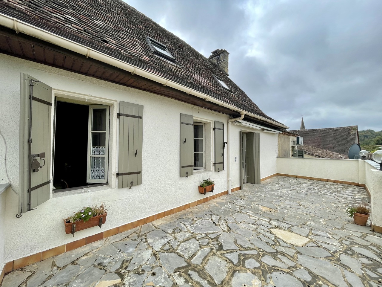 3 Bed, 1 Bath, HouseFor Sale, Couze et st front, Dordogne, Aquitaine, 24150