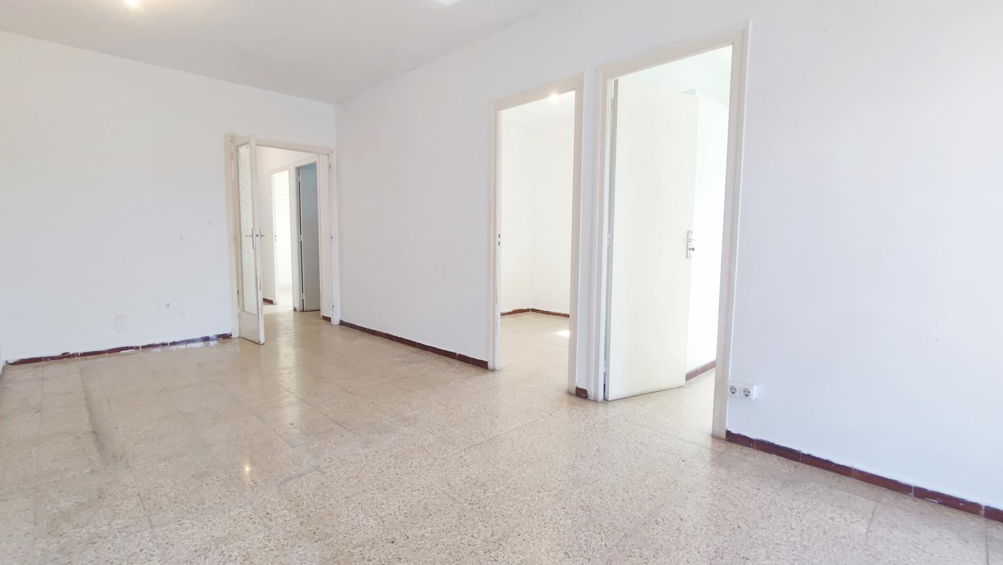 3 Bed, 1 Bath, ApartmentFor Sale, Sitges, Barcelona, 08870