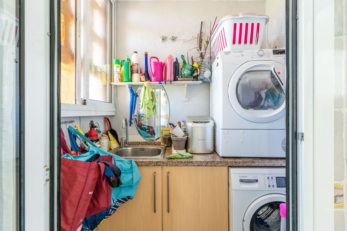 5 Bed, 3 Bath, ApartmentFor Sale, La Duquesa, Malaga