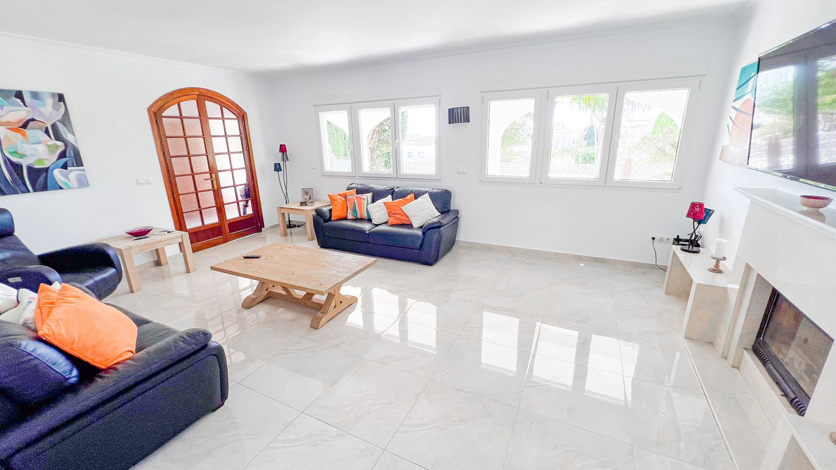 3 Bed, 2 Bath, HouseFor Sale, Benalmadena, Malaga, 29630