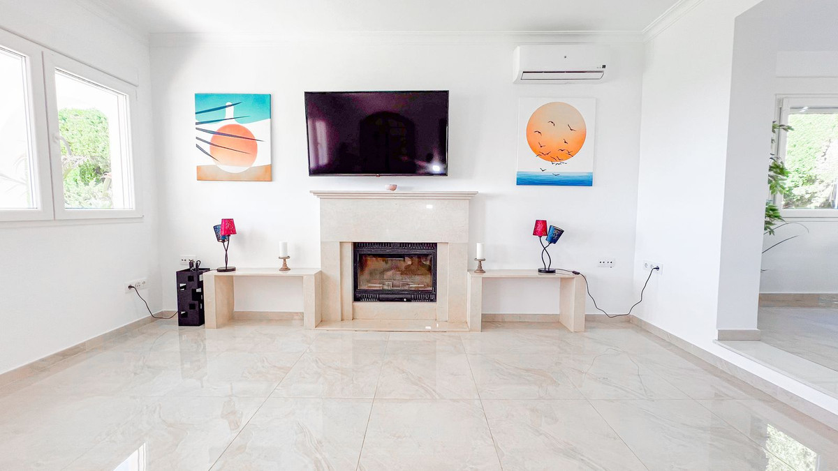 3 Bed, 2 Bath, HouseFor Sale, Benalmadena, Malaga, 29630