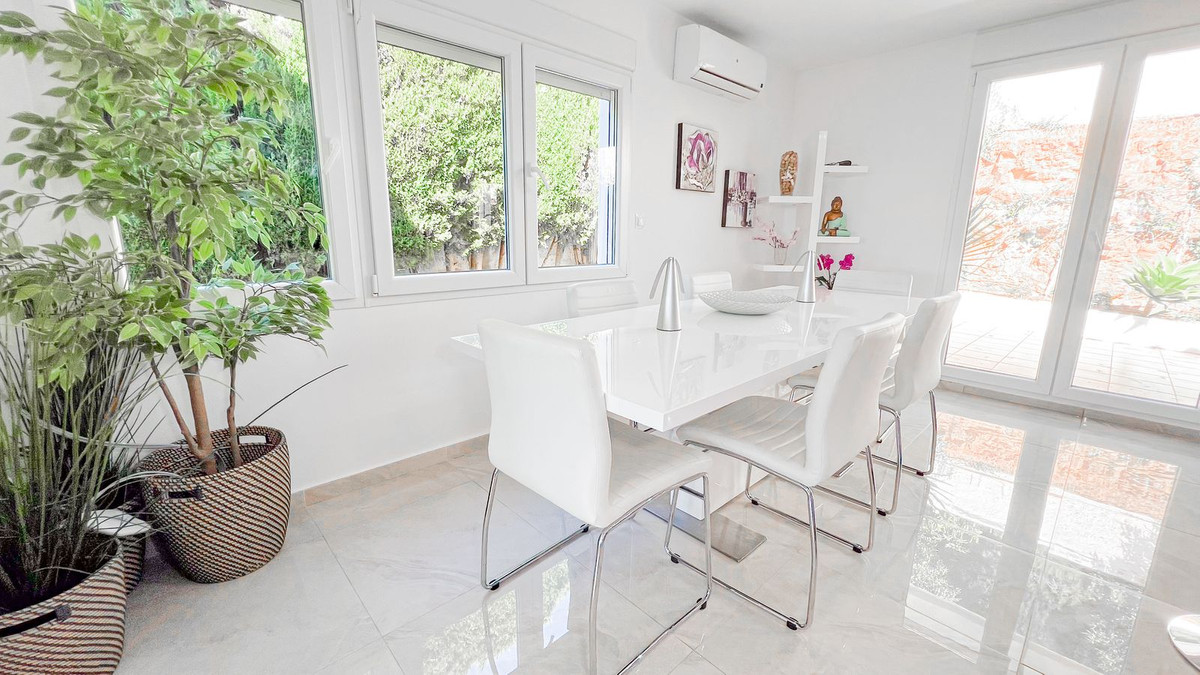 3 Bed, 2 Bath, HouseFor Sale, Benalmadena, Malaga, 29630