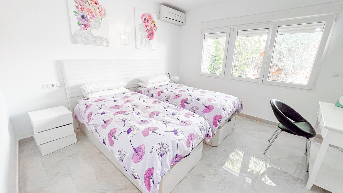 3 Bed, 2 Bath, HouseFor Sale, Benalmadena, Malaga, 29630