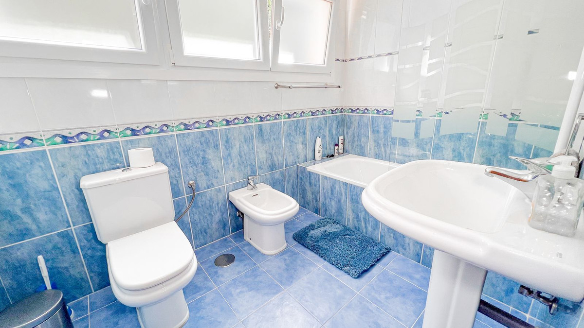 3 Bed, 2 Bath, HouseFor Sale, Benalmadena, Malaga, 29630