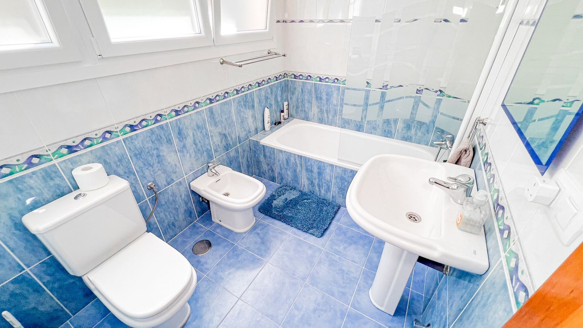 3 Bed, 2 Bath, HouseFor Sale, Benalmadena, Malaga, 29630