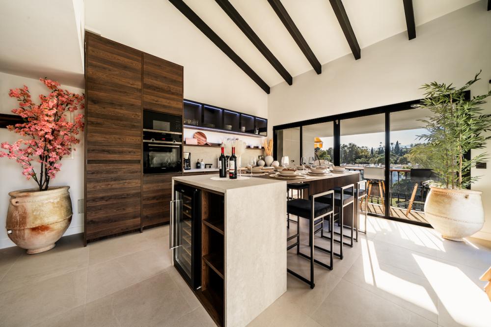 3 Bed, 3 Bath, ApartmentFor Sale, Nueva Andalucia, Malaga