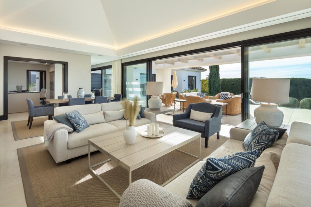 5 Bed, 5 Bath, HouseFor Sale, Nueva Andalucia, Malaga