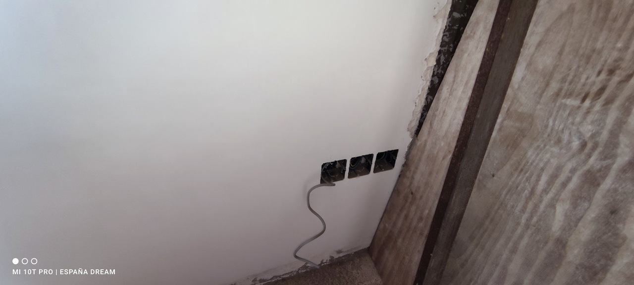 4 Bed, 2 Bath, ApartmentFor Sale, Caudete, Albacete