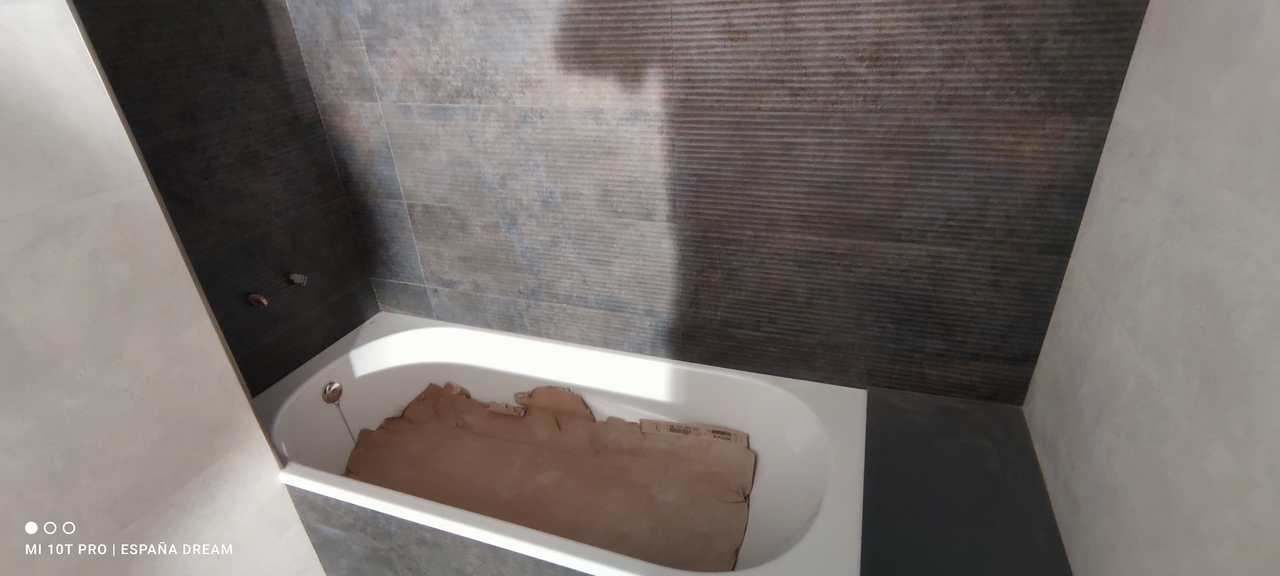 4 Bed, 2 Bath, ApartmentFor Sale, Caudete, Albacete