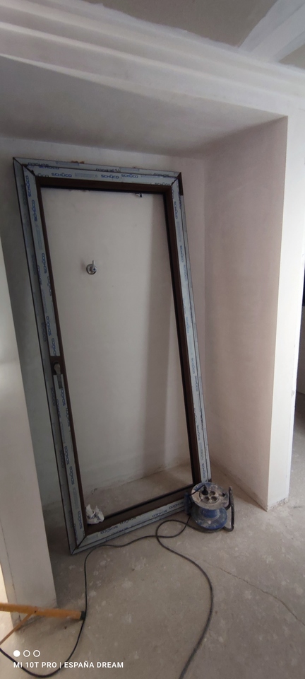 4 Bed, 2 Bath, ApartmentFor Sale, Caudete, Albacete