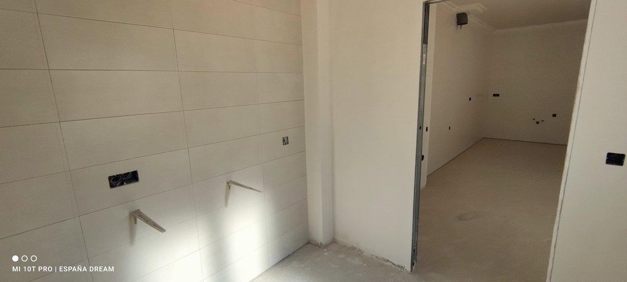 4 Bed, 2 Bath, ApartmentFor Sale, Caudete, Albacete