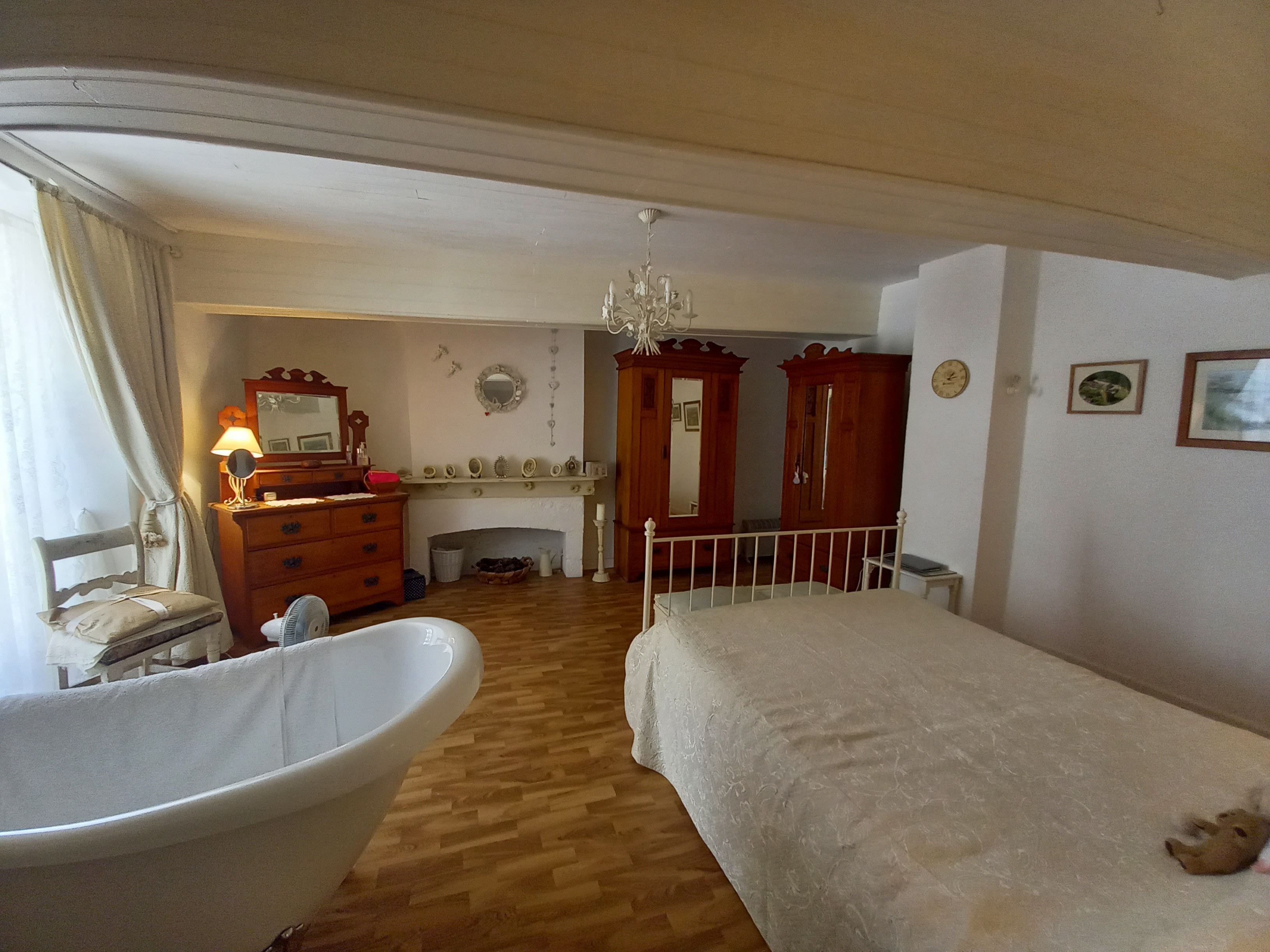 2 Bed, 2 Bath, HouseFor Sale, Castillonnes, Lot-et-Garonne, Aquitaine, 47330