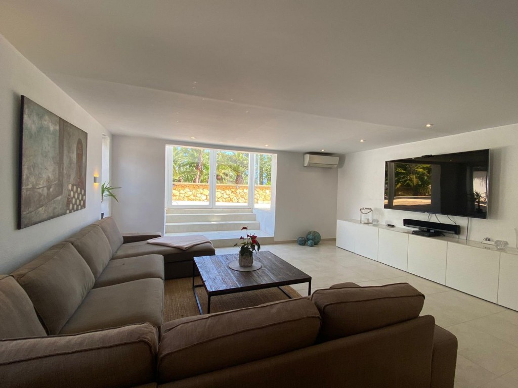 5 Bed, 3 Bath, HouseFor Sale, La Nucia, Alicante