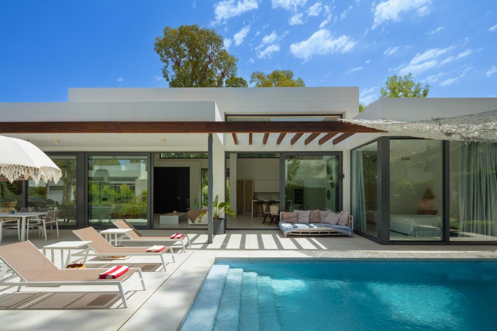 4 Bed, 4 Bath, HouseFor Sale, Estepona, Malaga 4 Bed, 4 Bath, HouseFor Sale, Estepona, Malaga