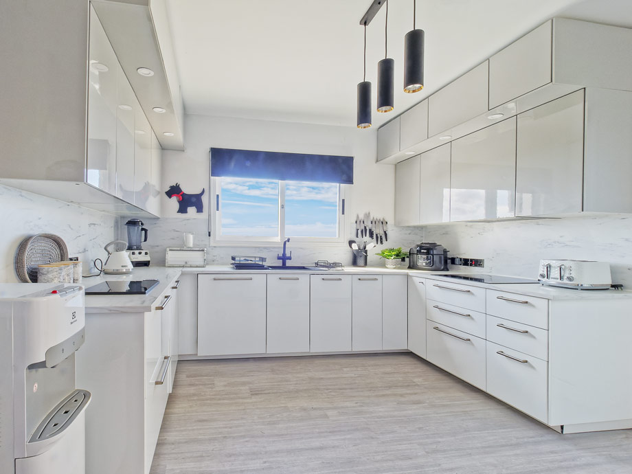 4 Bed, 3 Bath, HouseFor Sale, Paphos, Paphos