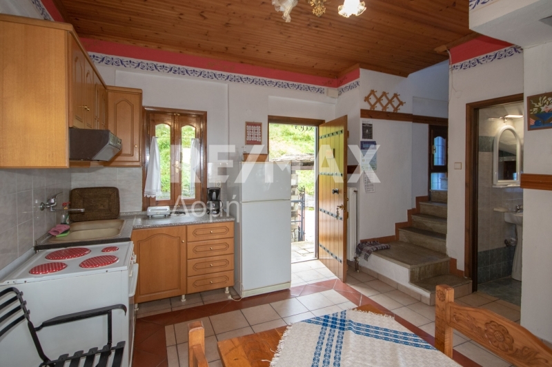 6 Bed, 4 Bath, HouseFor Sale, Tsagkarada, Mouresi, Magnesia