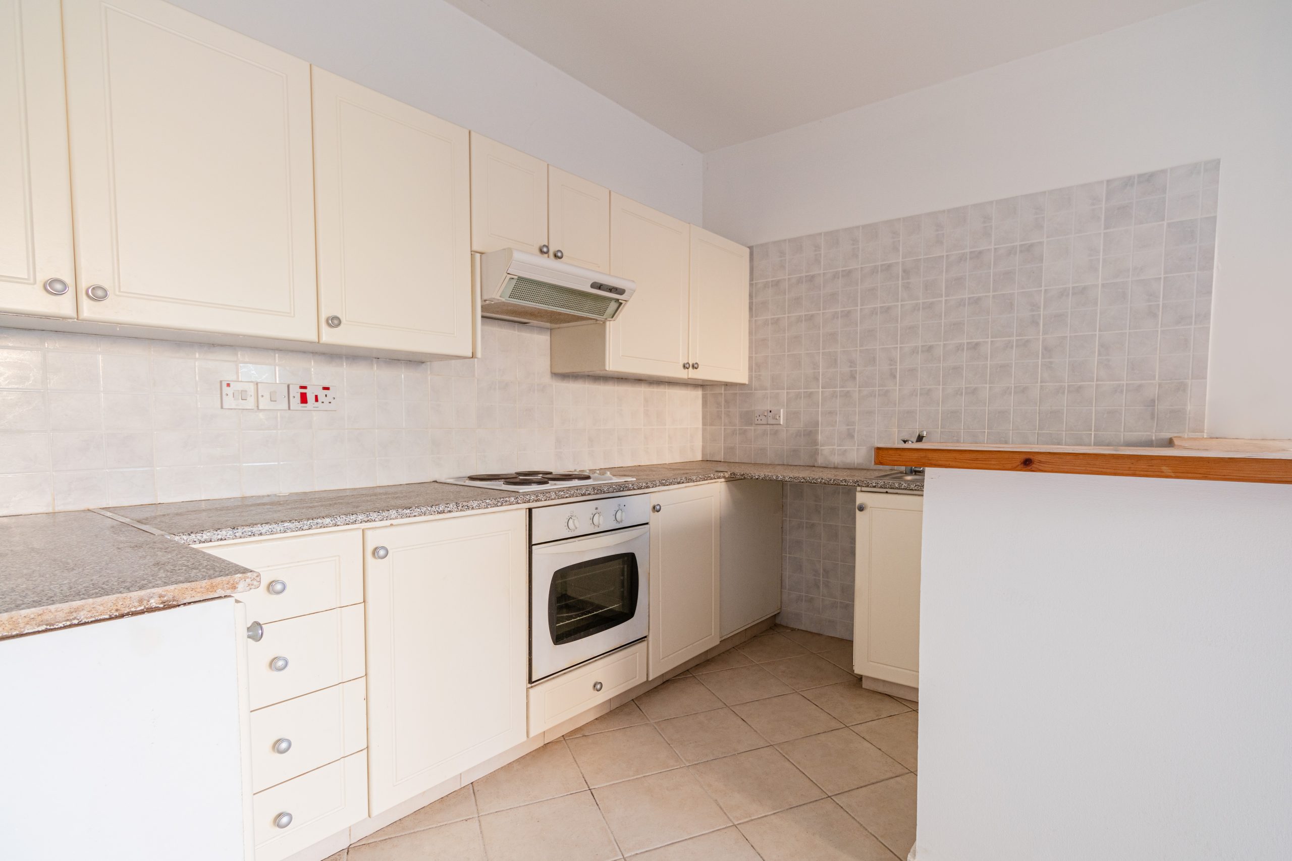 2 Bed, 1 Bath, HouseFor Sale, Chloraka, Paphos