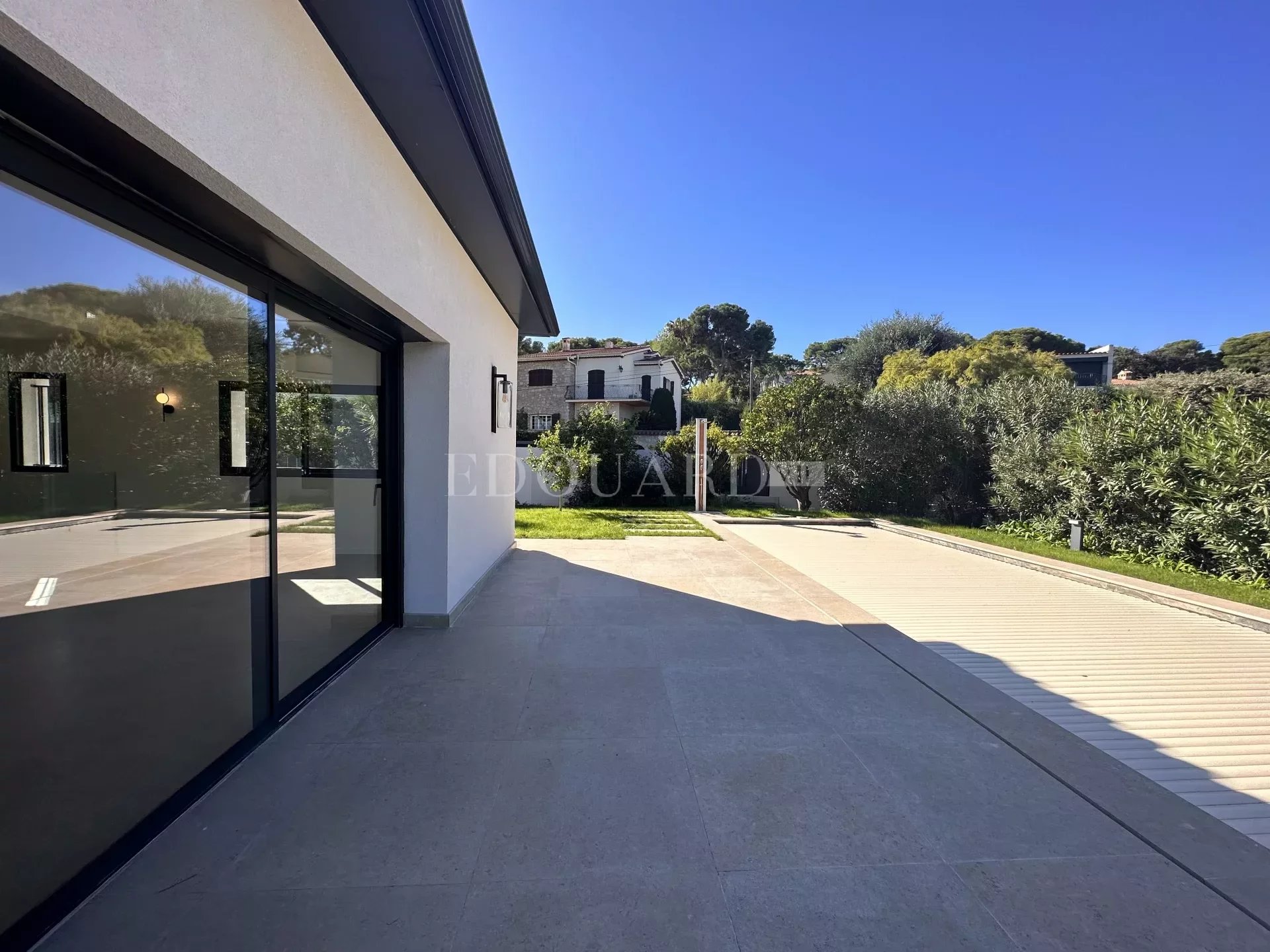 3 Bed, 3 Bath, HouseFor Sale, Roquebrune-Cap-Martin, Alpes-Maritimes