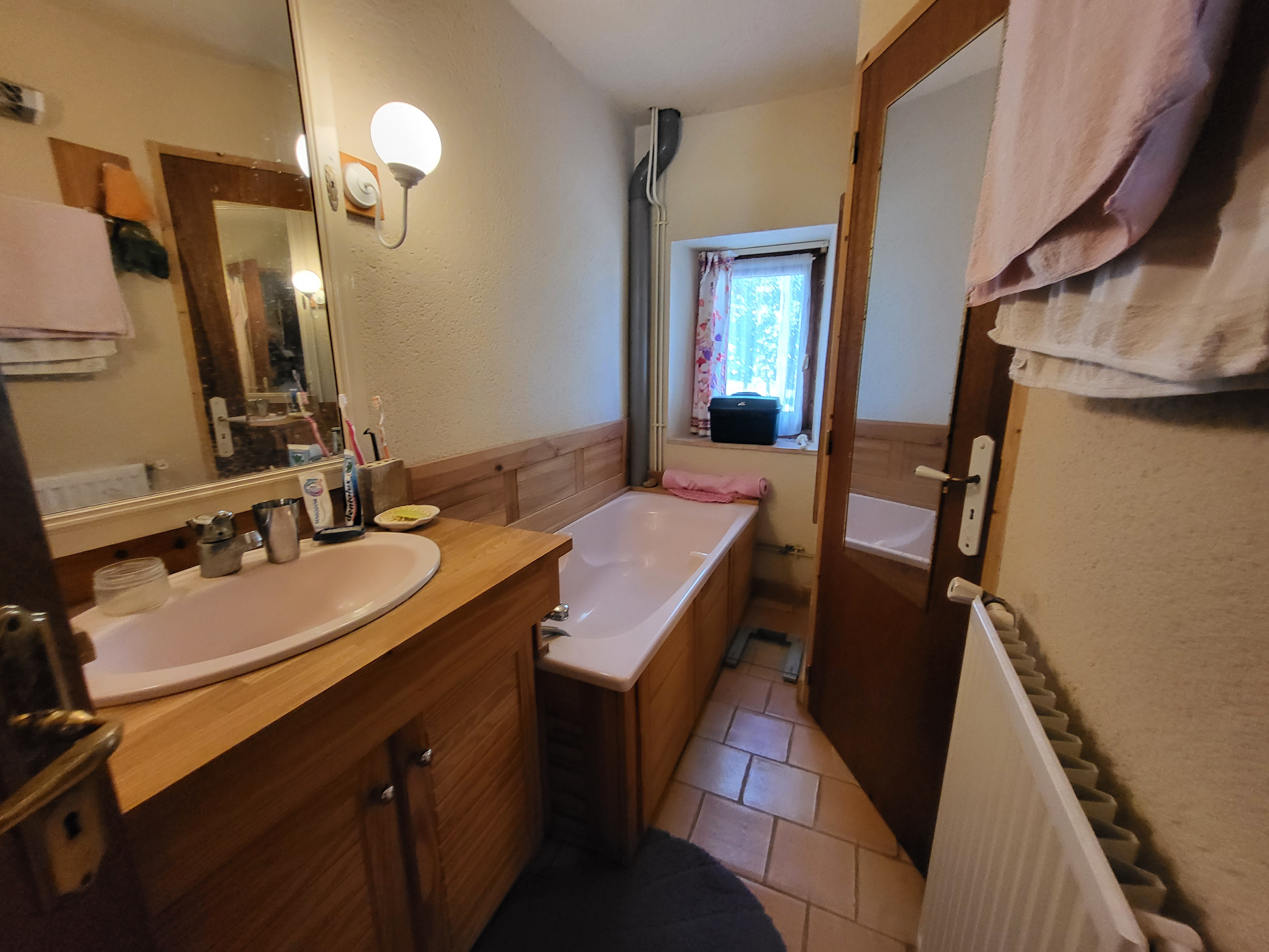 4 Bed, 3 Bath, HouseFor Sale, Douzains, Lot-et-Garonne, Aquitaine, 47330