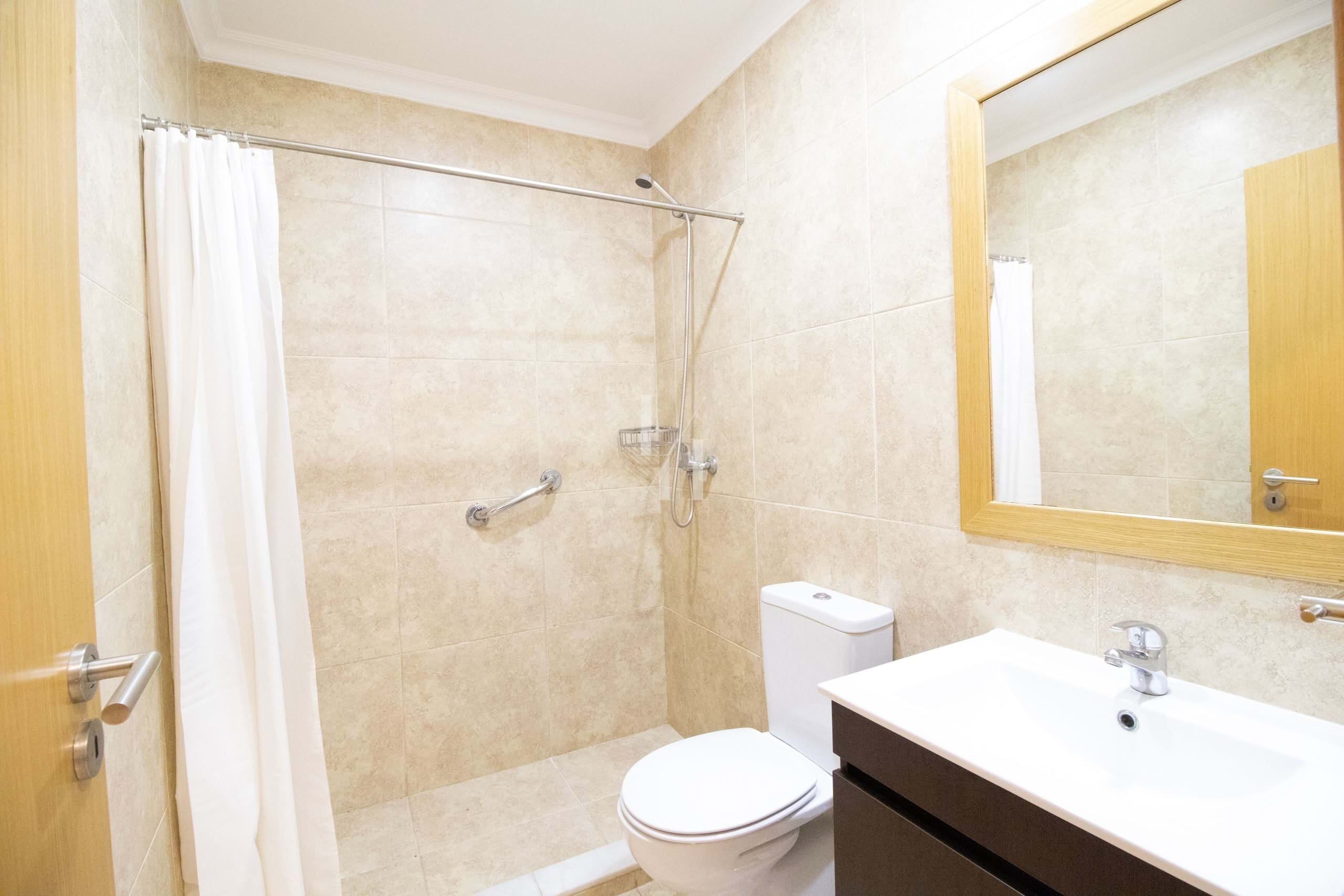 1 Bath, ApartmentFor Sale, Portimao, Faro, 8500-840 1 Bath, ApartmentFor Sale, Portimao, Faro, 8500-840