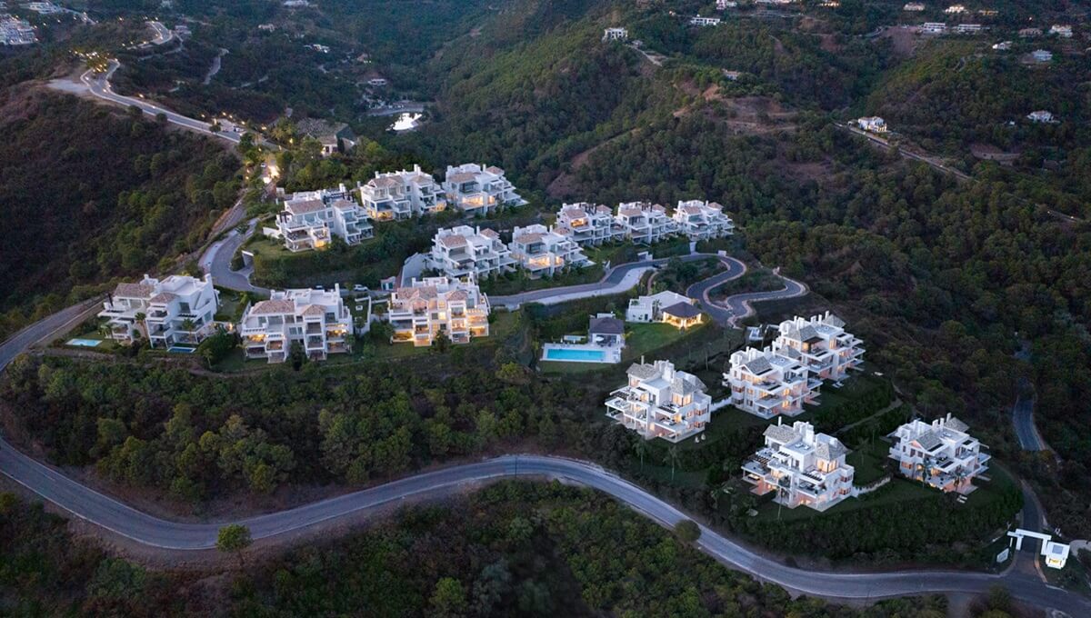 3 Bed, 3 Bath, ApartmentFor Sale, Benahavis, Malaga