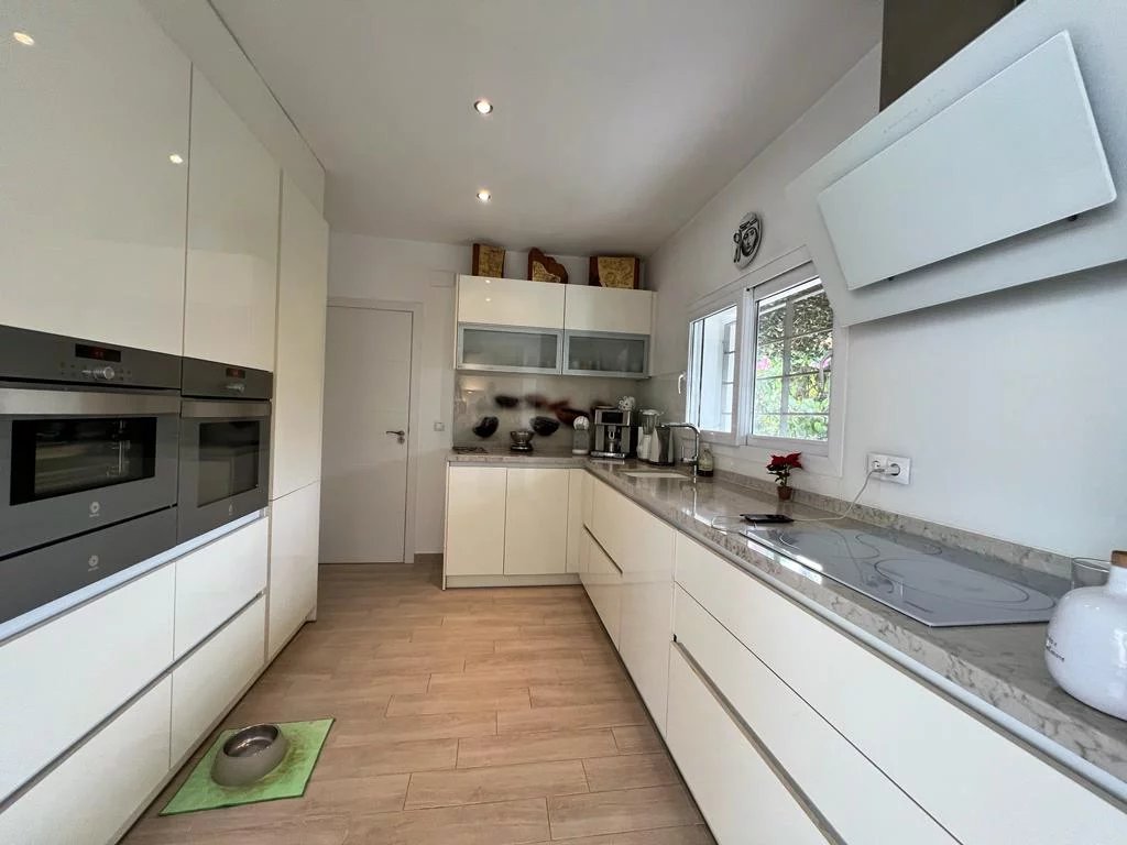 4 Bed, 2 Bath, HouseFor Sale, Javea, Alicante