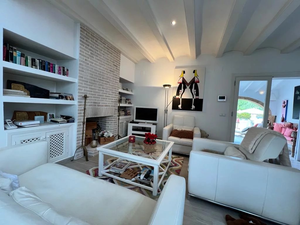 4 Bed, 2 Bath, HouseFor Sale, Javea, Alicante