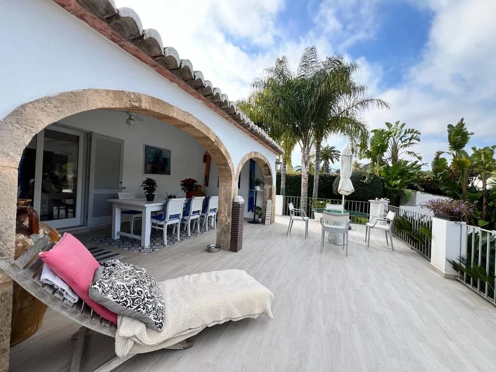 4 Bed, 2 Bath, HouseFor Sale, Javea, Alicante