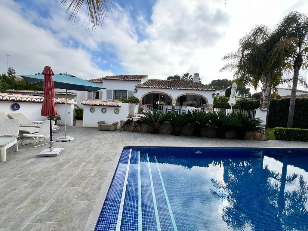 4 Bed, 2 Bath, HouseFor Sale, Javea, Alicante