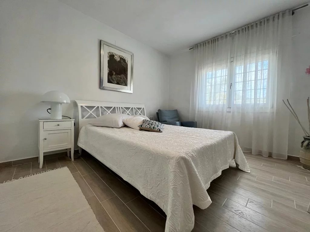 4 Bed, 2 Bath, HouseFor Sale, Javea, Alicante