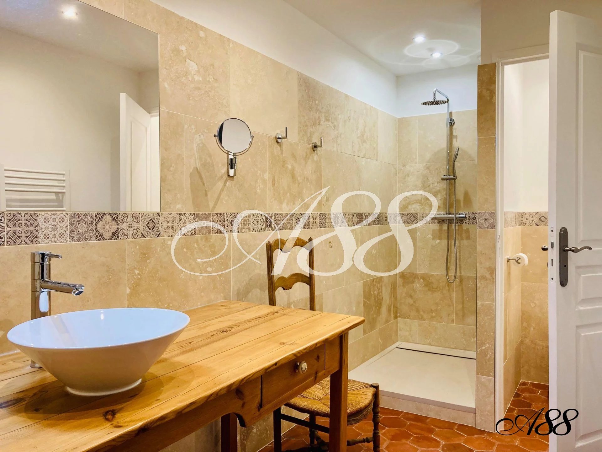 6 Bed, 7 Bath, HouseFor Sale, Saint-Maximin-la-Sainte-Baume, Var