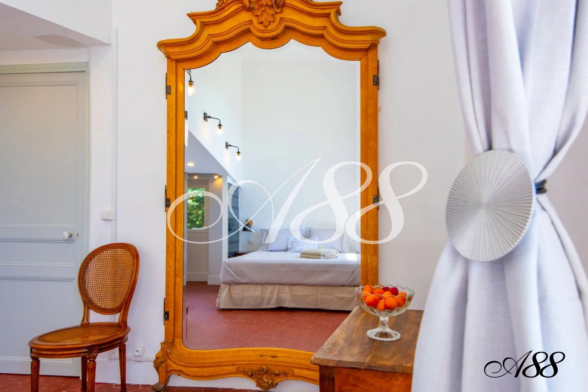 6 Bed, 7 Bath, HouseFor Sale, Saint-Maximin-la-Sainte-Baume, Var