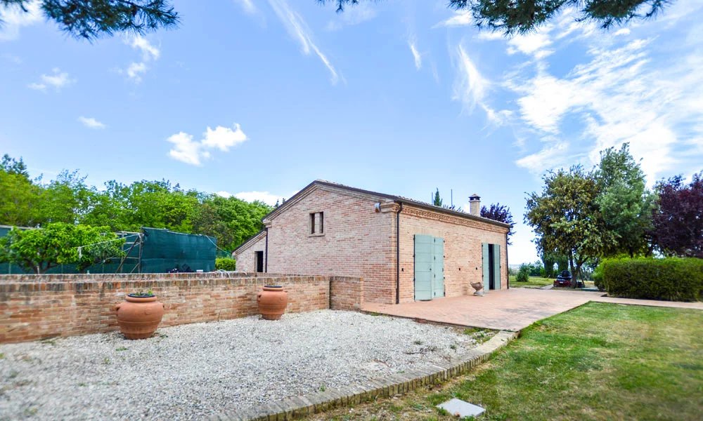 4 Bed, 3 Bath, HouseFor Sale, Monte San Vito, Ancona