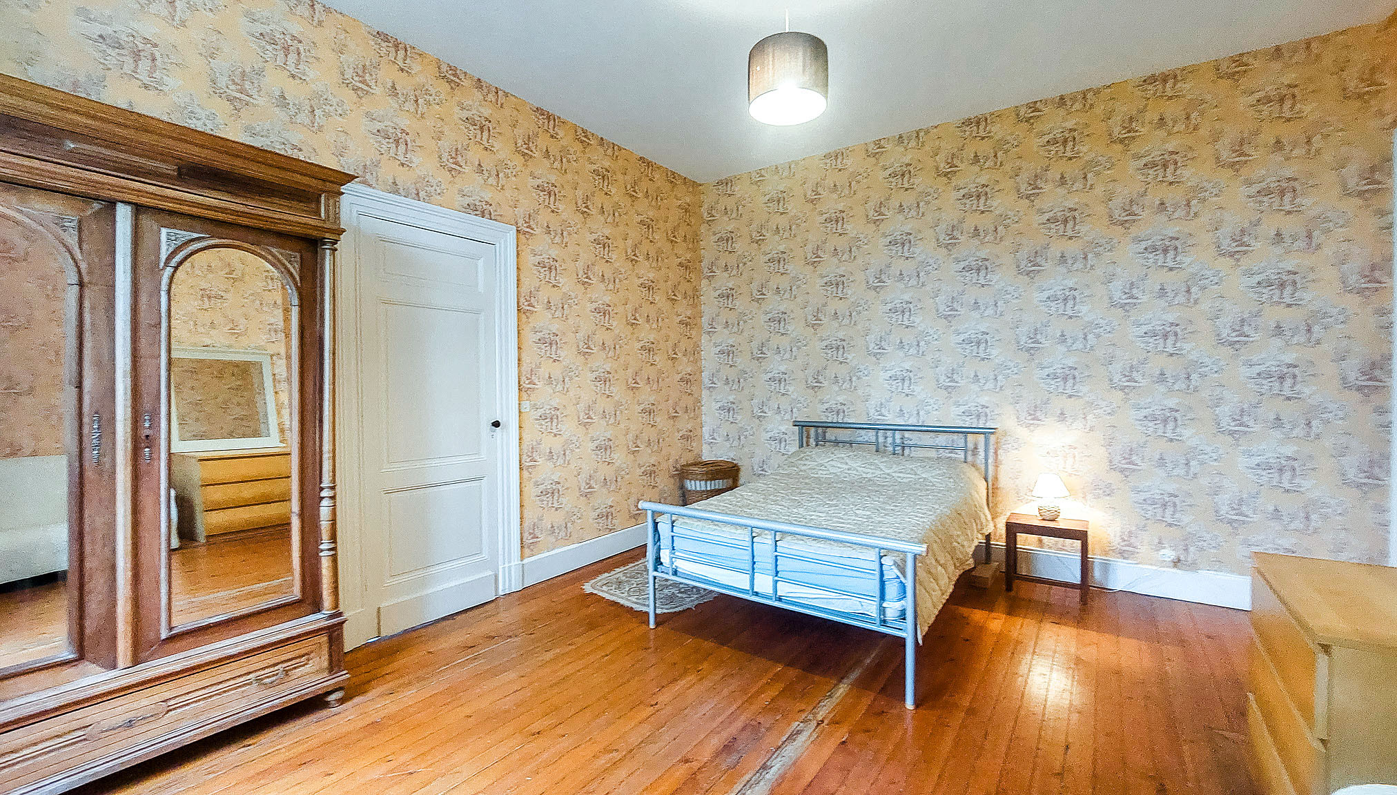 7 Bed, 1 Bath, HouseFor Sale, Fauillet, Lot-et-Garonne, Aquitaine, 47400