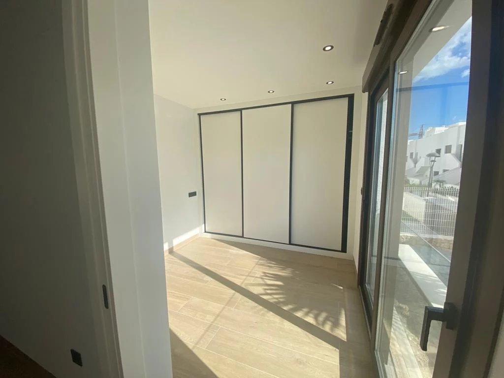 3 Bed, 2 Bath, ApartmentFor Sale, Finestrat, Alicante