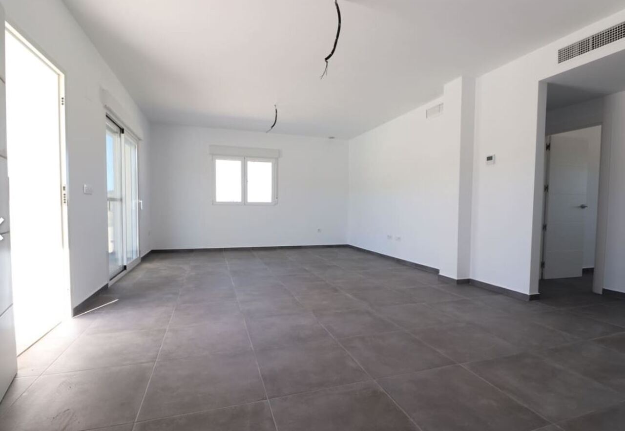 3 Bed, 2 Bath, HouseFor Sale, Pinoso, Valencia