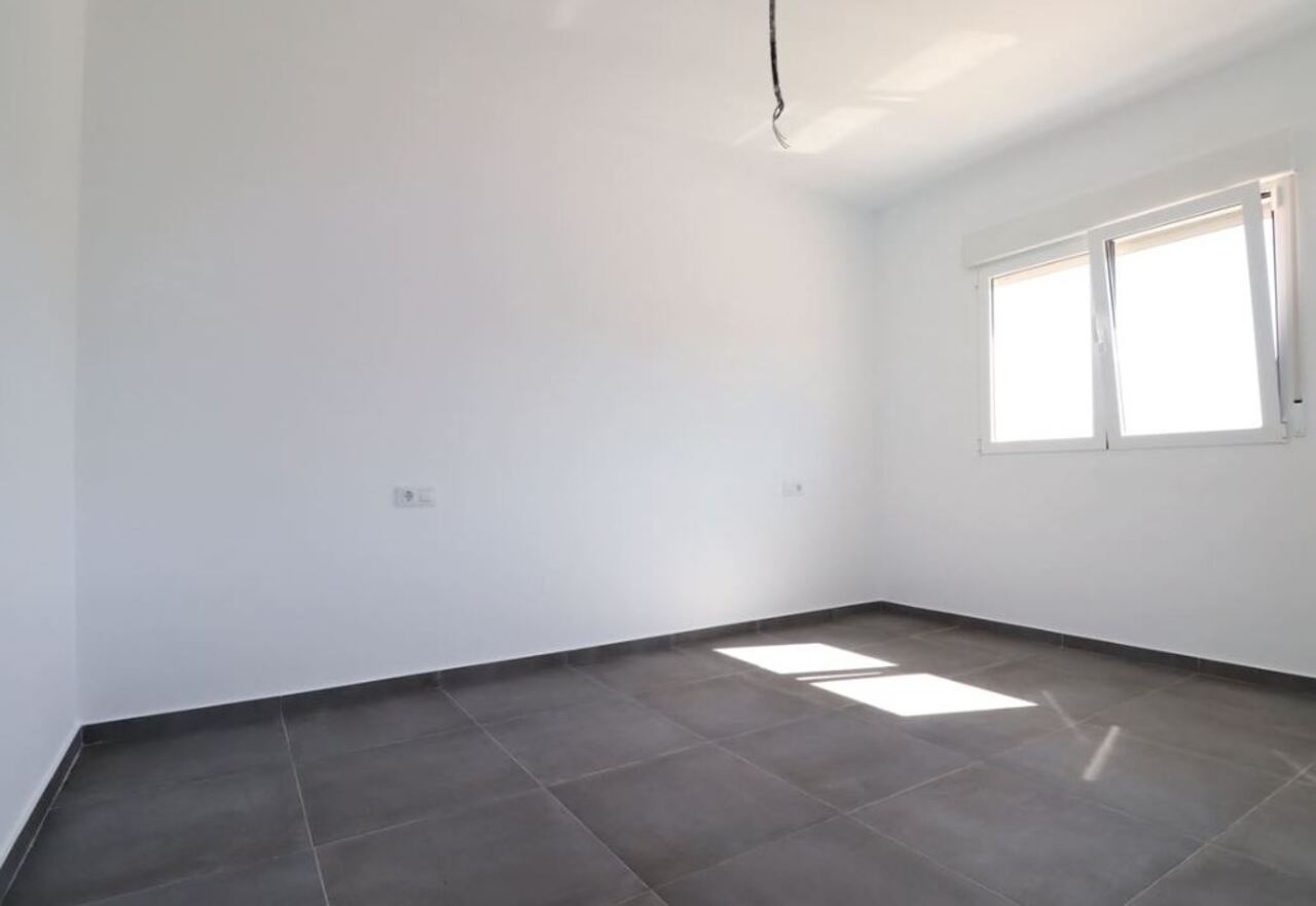 3 Bed, 2 Bath, HouseFor Sale, Pinoso, Valencia