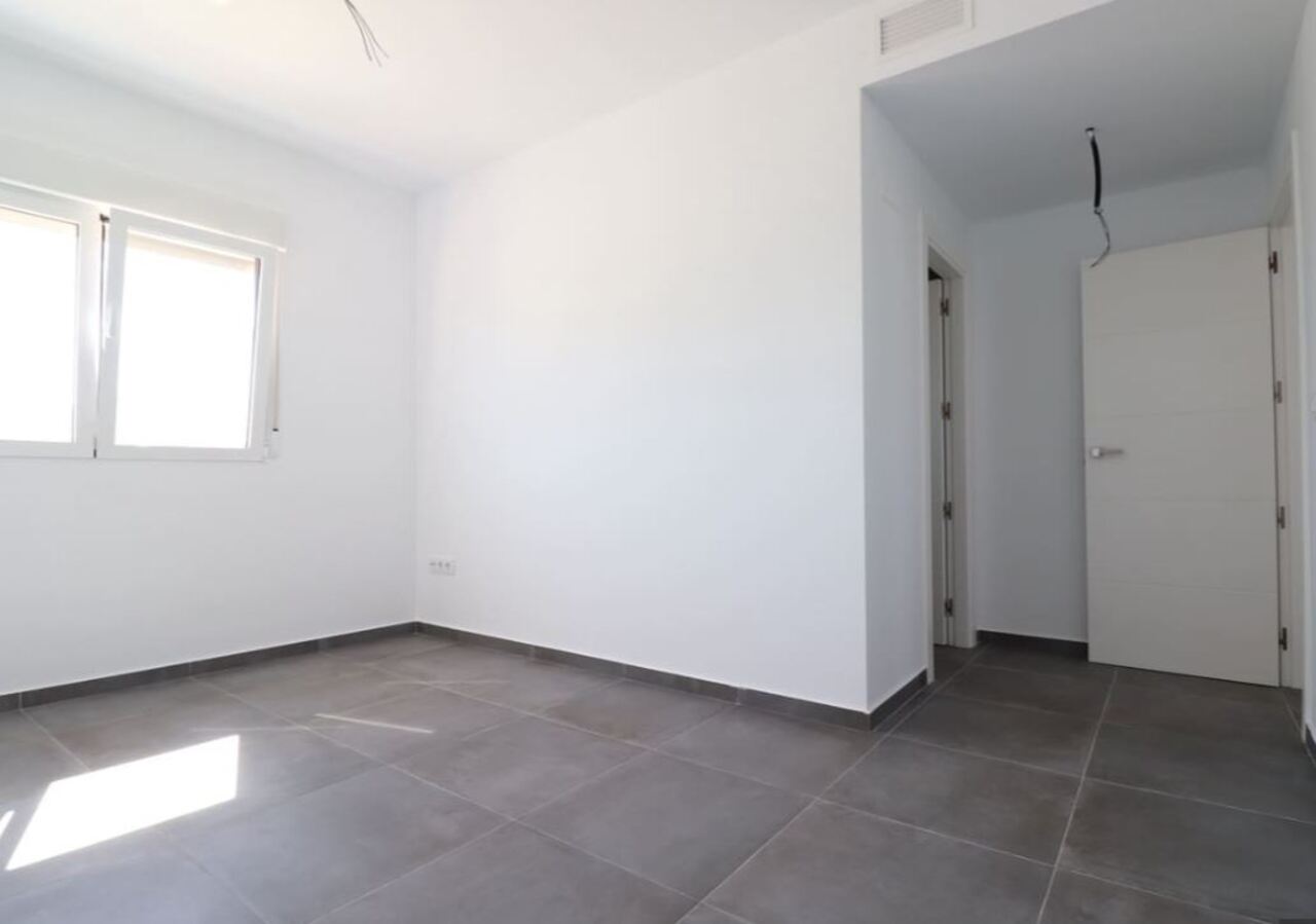 3 Bed, 2 Bath, HouseFor Sale, Pinoso, Valencia