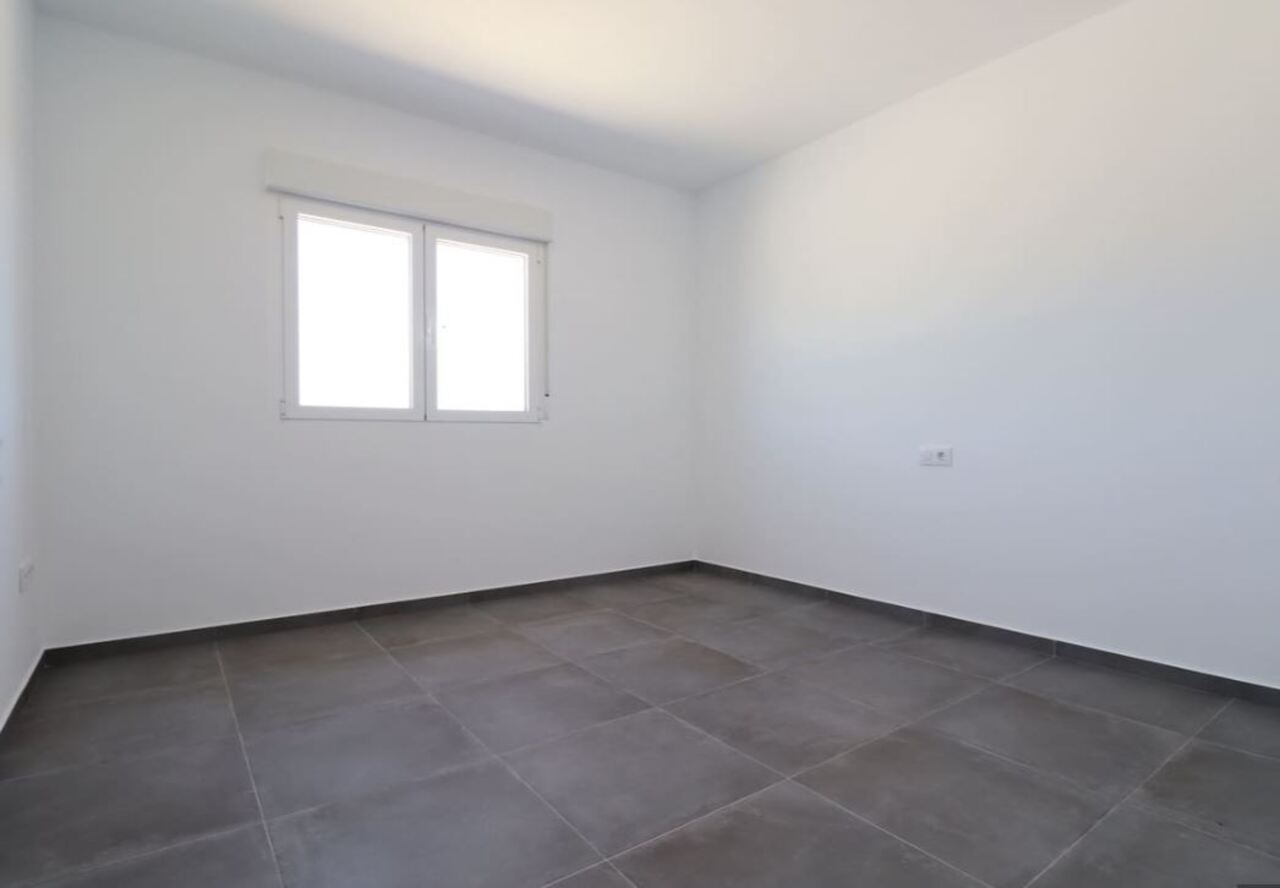 3 Bed, 2 Bath, HouseFor Sale, Pinoso, Valencia