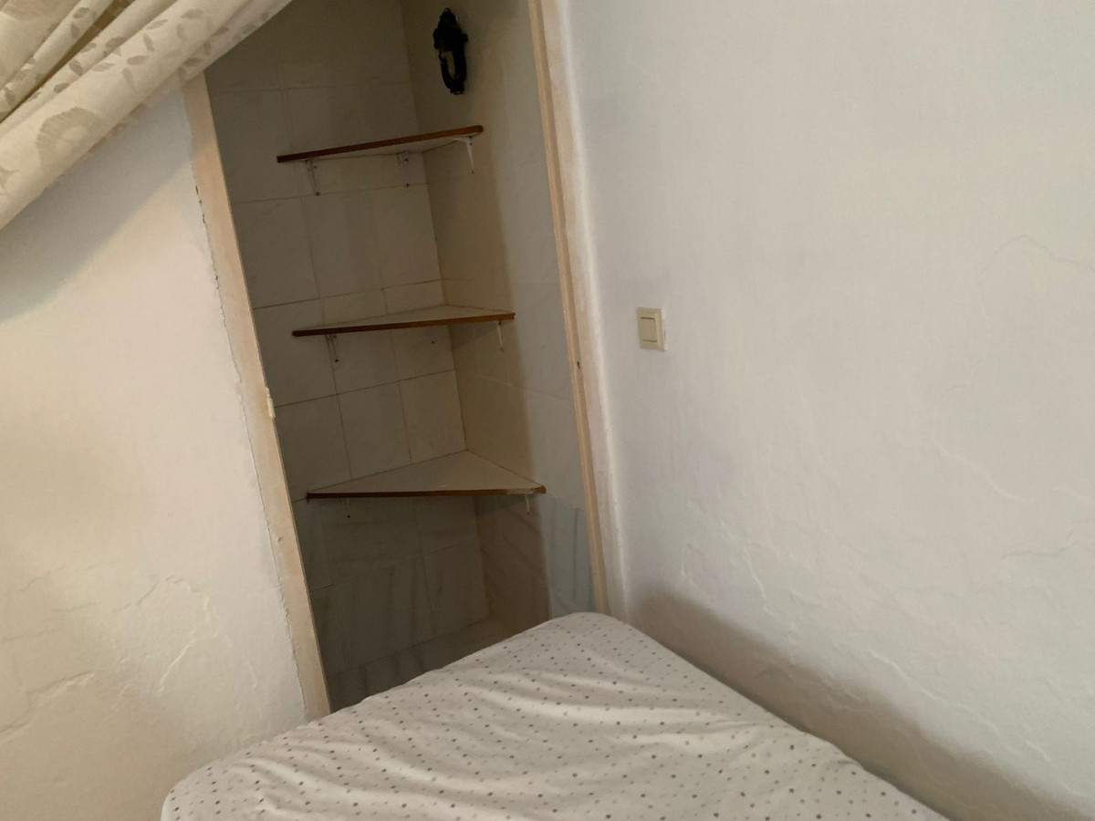 4 Bed, 1 Bath, HouseFor Sale, Manilva, Malaga