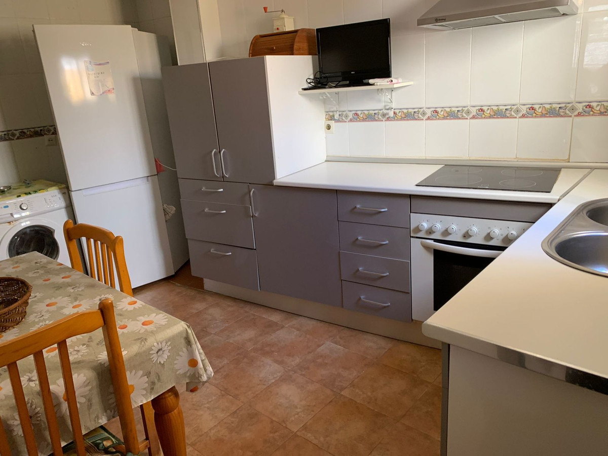 4 Bed, 1 Bath, HouseFor Sale, Manilva, Malaga