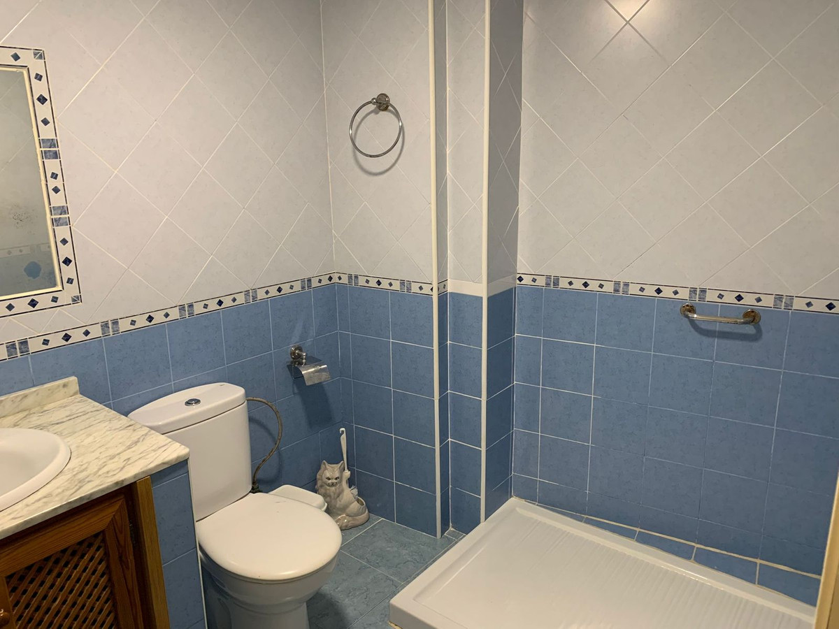 4 Bed, 1 Bath, HouseFor Sale, Manilva, Malaga