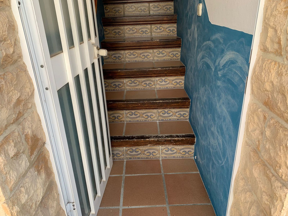 4 Bed, 1 Bath, HouseFor Sale, Manilva, Malaga