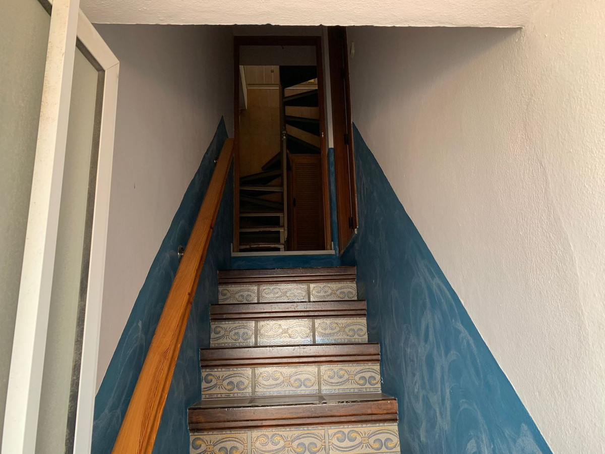 4 Bed, 1 Bath, HouseFor Sale, Manilva, Malaga