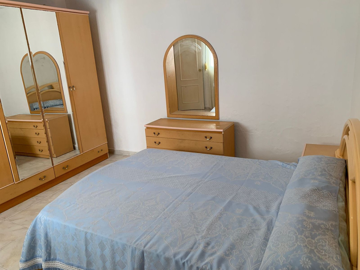 4 Bed, 1 Bath, HouseFor Sale, Manilva, Malaga