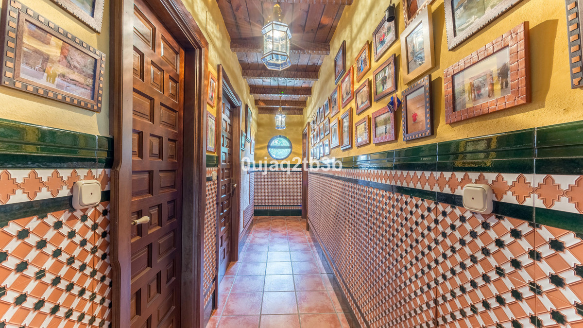 3 Bed, 2 Bath, HouseFor Sale, Cortes de La Frontera, Malaga