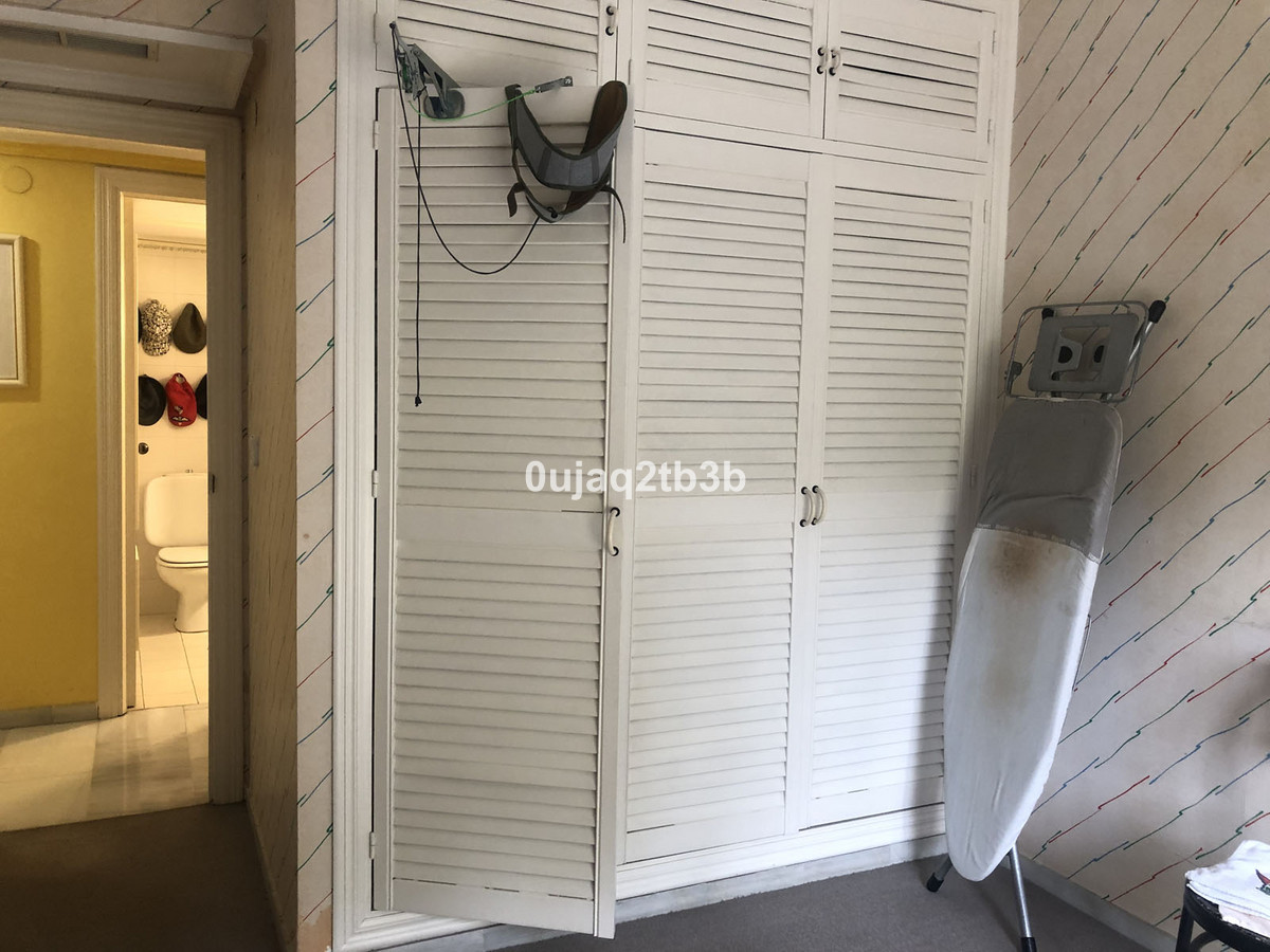 4 Bed, 3 Bath, ApartmentFor Sale, Marbella, Malaga