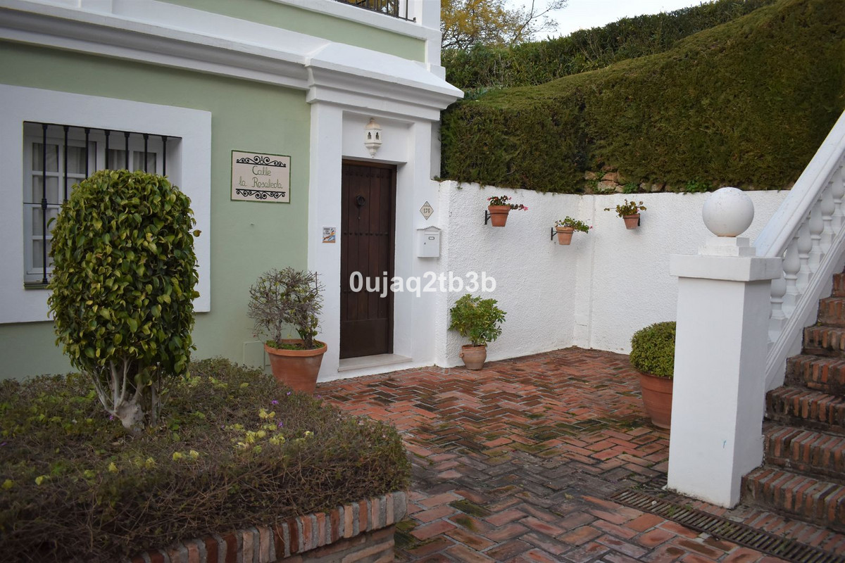 2 Bed, 2 Bath, HouseFor Sale, Nueva Andalucia, Malaga