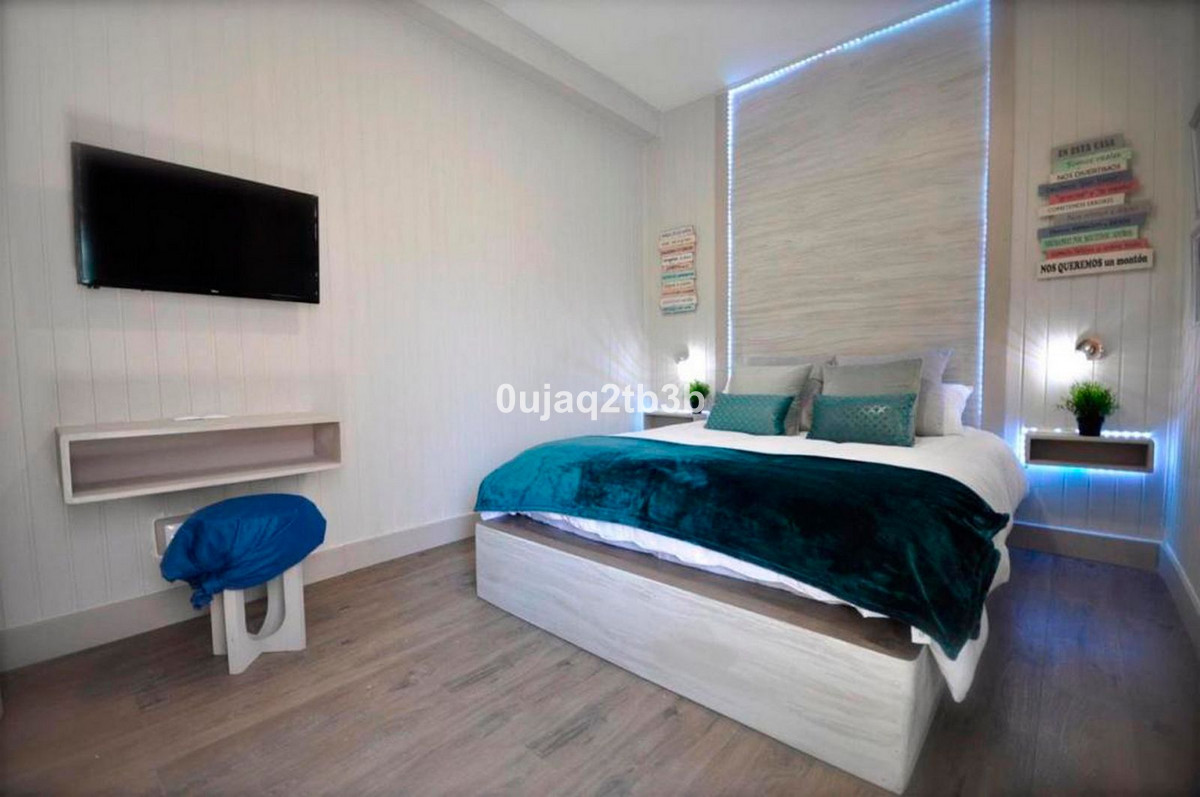 8 Bed, 4 Bath, HouseFor Sale, Marbella, Malaga